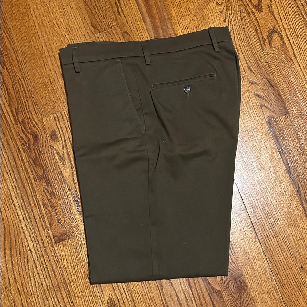 Men's Dockers D3 Chinos - Cream, Tan, Brown, Navy, Black - Picture 4 of 8